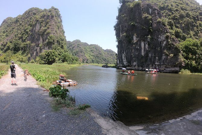 Private luxury - Mua Cave - Trang An - Bich Dong 1 Day From Hanoi - Who Should Book This Tour?