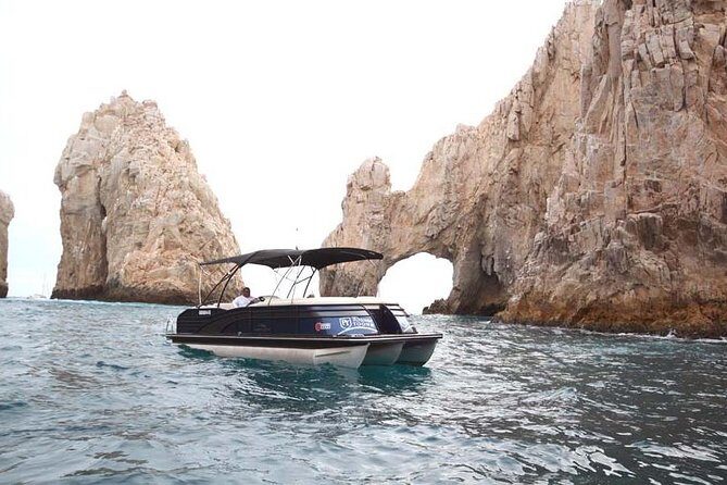 Private Luxury Pontoon Boat, Snorkel, Arch, Sunset & byond - FAQs