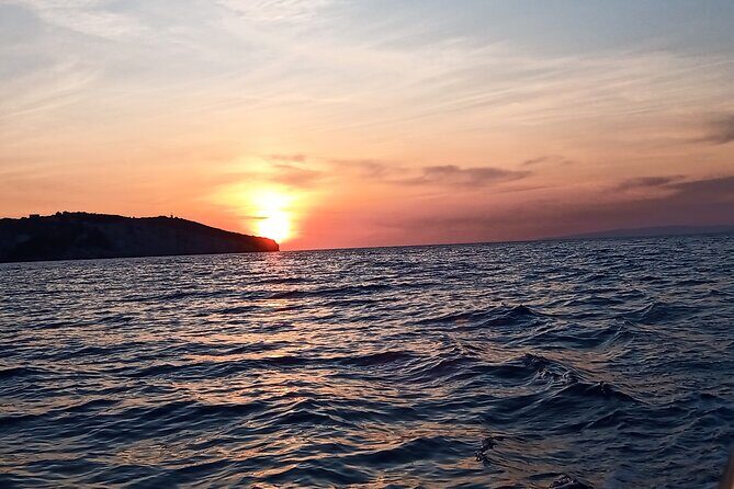 Private Luxury Sunset Cruise Blue Caves Champagne Included 5pax - Exploring the Itinerary in Detail