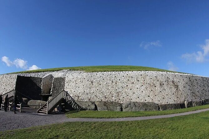 Private Luxury Tour of Newgrange and The Hill of Tara - An In-Depth Look at the Private Luxury Tour Experience