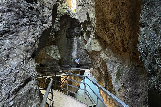 Private Luxury Tour of Switzerland - Key Points