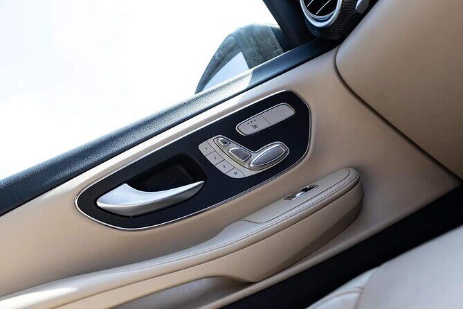 Private luxury transfer from Edinburgh Airport to Edinburgh - A Practical and Personal Way to Start Your Edinburgh Visit