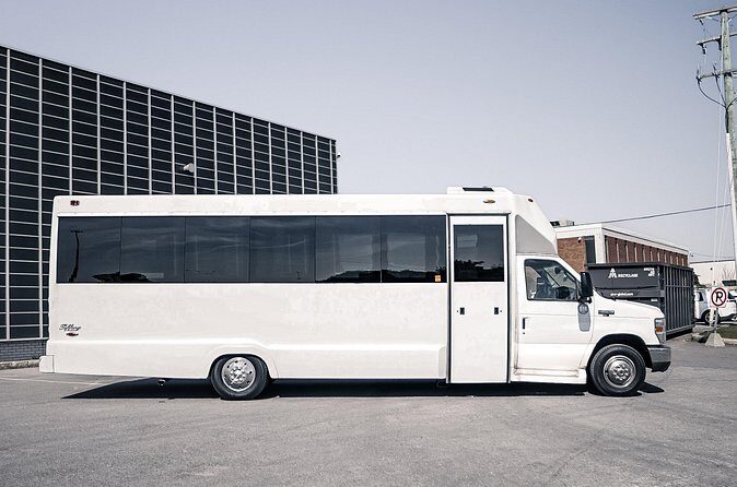 Private Luxury Transfer from YUL to Mont Tremblant - Who Benefits Most?