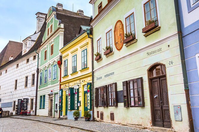Private Luxury Transfer to Cesky Krumlov from Prague - Reviews and Real Experiences