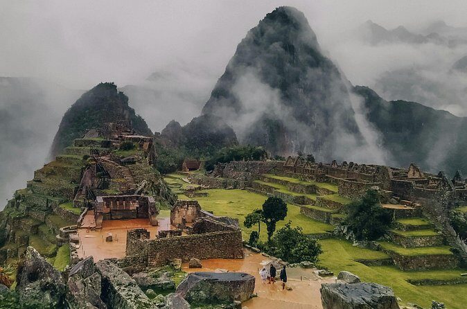 Private Machu Picchu Guided Tour from Aguas Calientes - The Sum Up