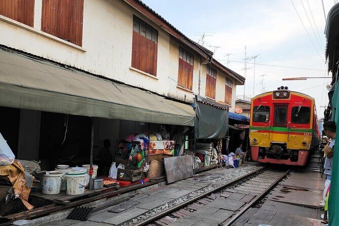 Private Maeklong Railway Market and Amphawa Day Tour from Bangkok - A Deep Dive into the Tour