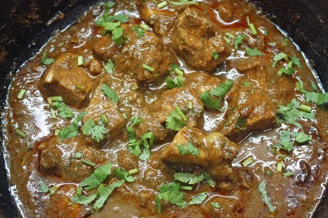 Private Maharashtrian Cooking Class in Mumbai with a Local Family - What Makes This Experience Valuable