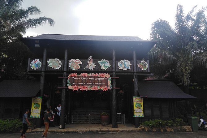 Private Malacca Day Trip (Price Based Per Car) - Key Points