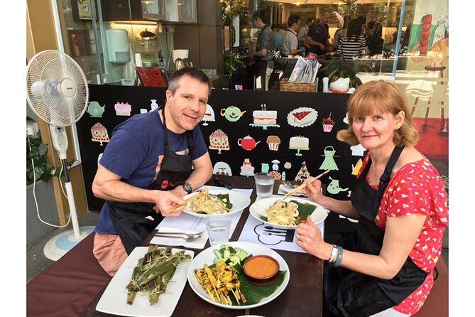 Private Market Visit and Cooking Class With A Professional Chef - Key Points