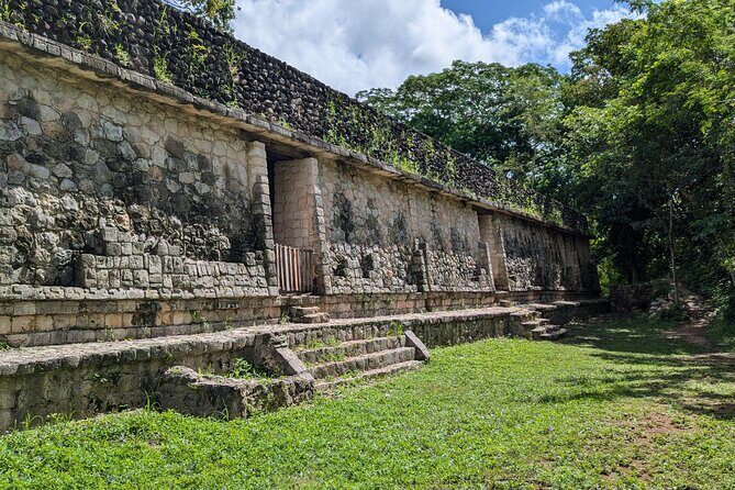 Private Maya Temple Climb at EK Balam Ruin Cenote and Valladolid - The Charm of Valladolid: A Town Filled with Color