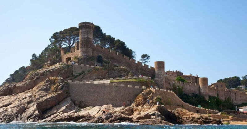 Private Medieval Villages Tour & Dinner at Sea - Exploring Catalonia’s Hidden Gems: The Private Medieval Villages Tour & Dinner at Sea