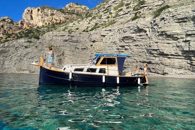 Private Mediterranean classic boat with Paddle boards+Snorkelling - The Sum Up