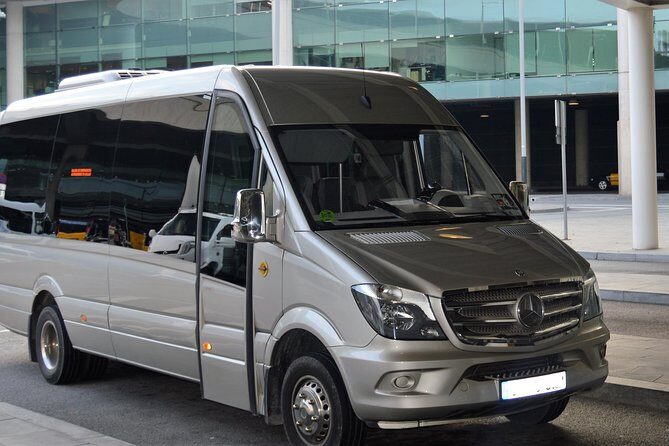 Private Meet & Greet Transfer from El Prat Airport to Barcelona - Quick Overview