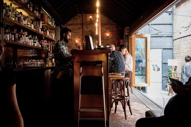 Private Melbournes History with a Drink Tour - Key Points