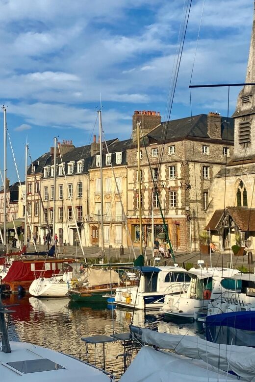 Private Mont Saint-Michel, Honfleur Trip by Mercedes - Exploring Normandy: A Full-Day Private Trip to Mont Saint-Michel and Honfleur