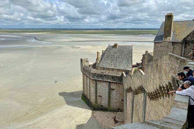 Private Mont Saint-Michel, Normandy D-Day Express trip from Paris - FAQ