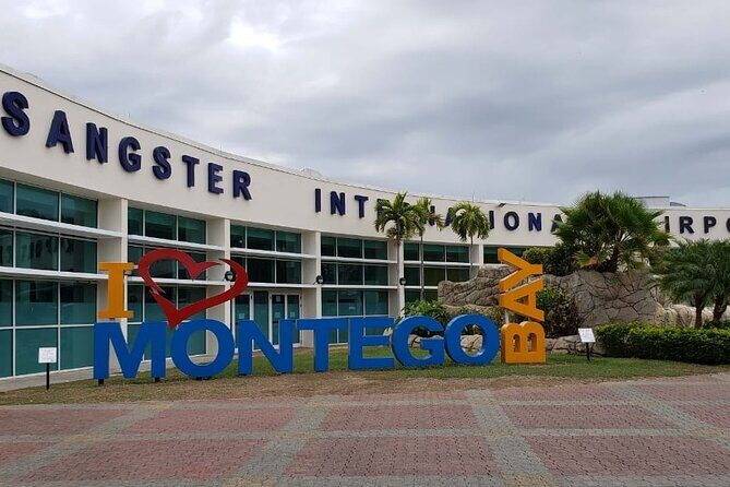 Private Montego Bay Airport/Port Transfer To Hotel in MontegoBay. - Key Points