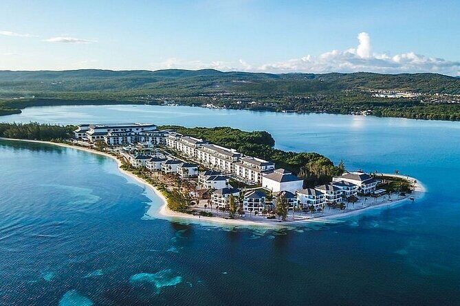 Private Montego Bay Airport Transfer to Falmouth/ Trelawny Hotels - Introduction: Your Stress-Free Start in Jamaica