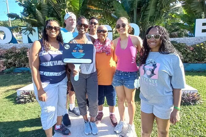 Private Montego Bay Airport Transfer to Royalton Blue Waters - Key Points