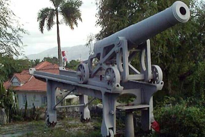 Private Montego Bay City Tour with Sightseeing & Shopping - Comfort, Convenience, and Connectivity