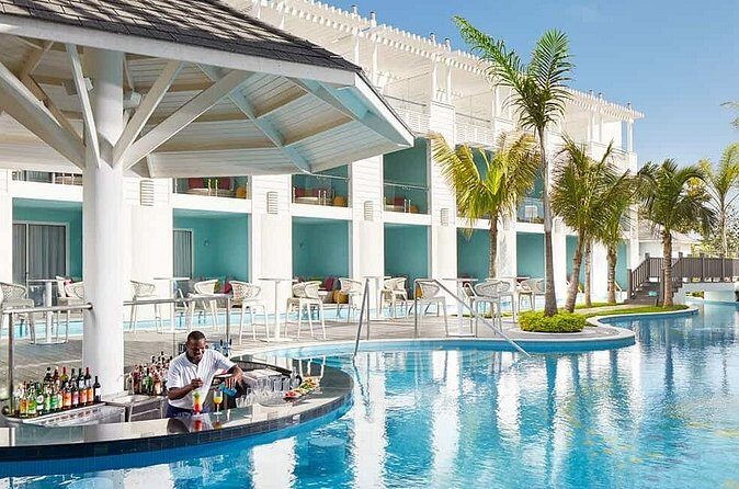 Private Montego Bay Jamaica Airport Transfer to Hotels in Negril - Authentic Jamaican Hospitality: What Travelers Say