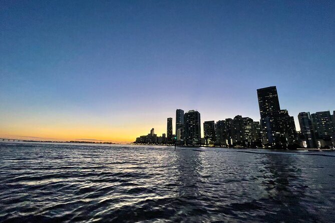 Private Moon-Watch Boat Cruise in Fort Lauderdale - A Practical Look at the Private Moon-Watch Boat Cruise