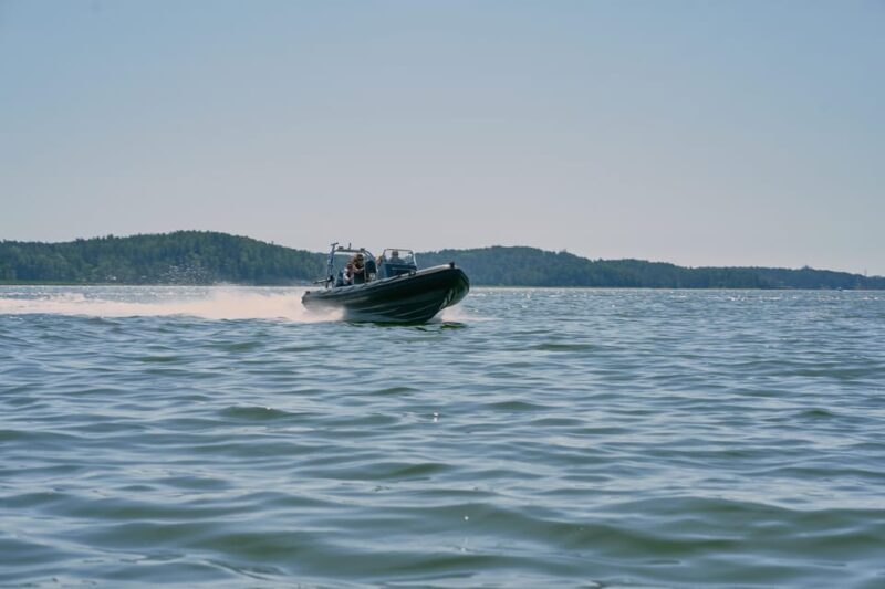 Private morning boat tour to the Airisto - Analyzing the Value