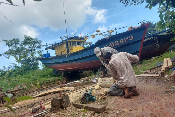Private Motorbike tour and Discover local villages around Hoi An - Key Points