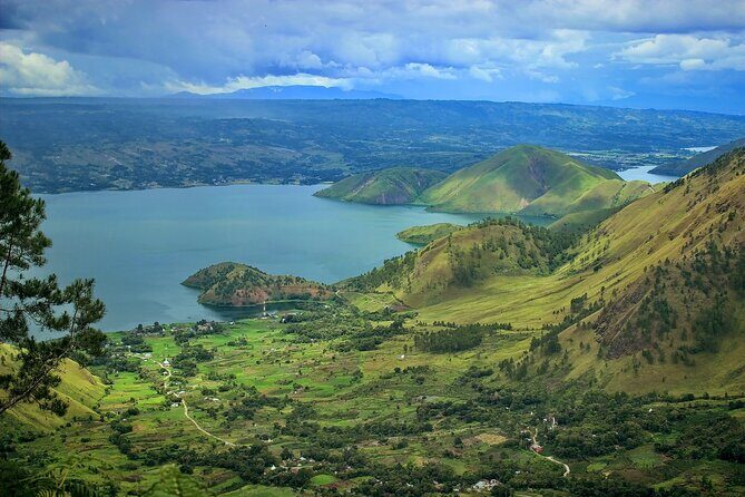 Private Mount Pusuk Buhit Hiking Tour from Samosir Island - Key Points