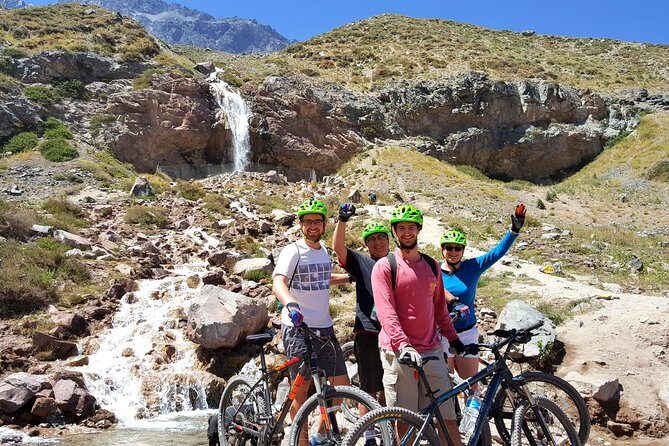 Private Mountain Bike Tour to El Yeso Reservoir and Maipo Valley - Insights from Reviews