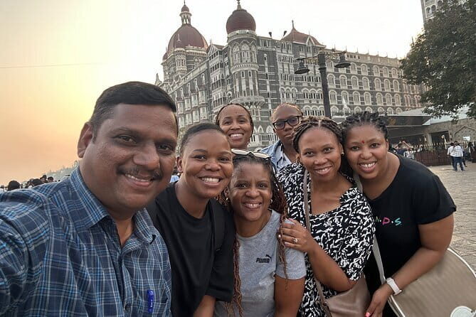 Private Mumbai 2-Day Tour Package:City + Slum & Elephanta Island. - FAQ