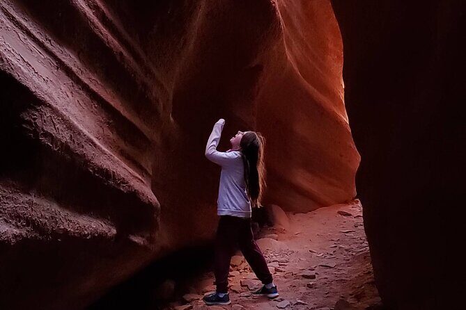 Private Mystical Slot Canyon Tour by 4WD - Key Points