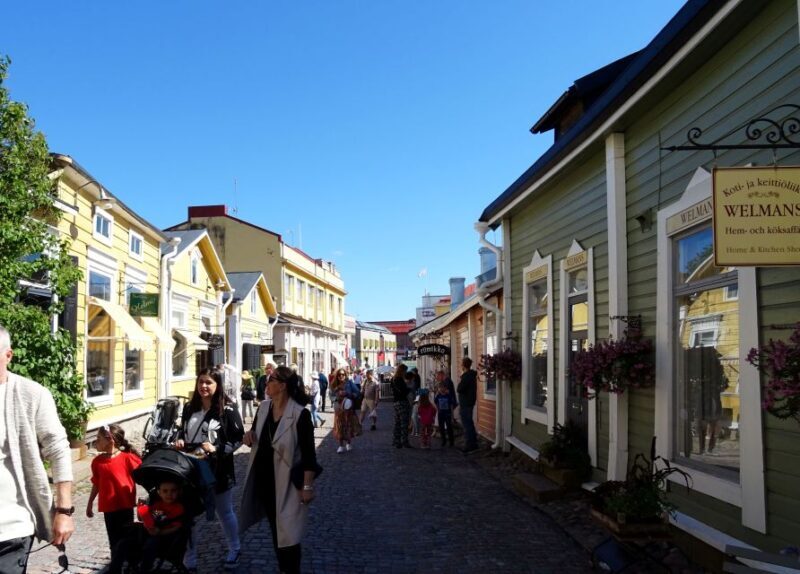 Private National Park and Porvoo Old Town tour from Helsinki - What to Expect: Day-by-Day Breakdown