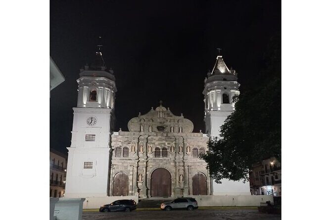 PRIVATE NIGHT TOUR in Ciudad PANAMA + 360° POIN views - The Practical Side: Comfort, Timing, and Value