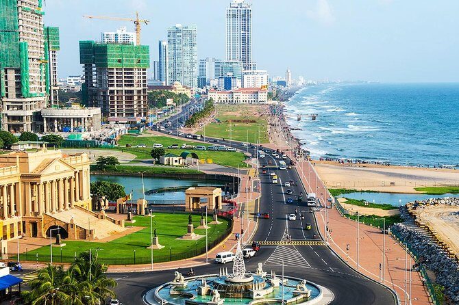 Private Night Tour in Colombo with Street Food Tasting - Key Points