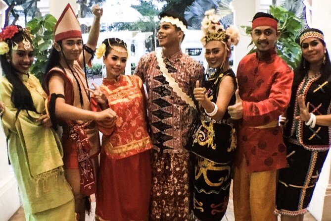 Private Night Tour: Petronas Twin Tower And Shopping - FAQs