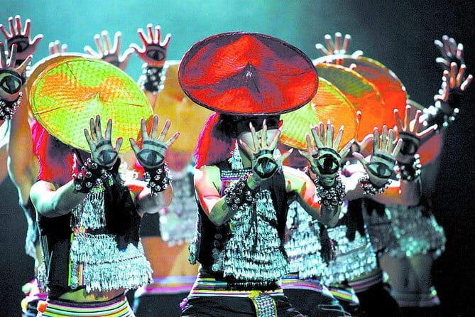Private Night Tour to Enjoy Dynamic Yunnan Show - Discovering the Magic of Yunnan’s Dance