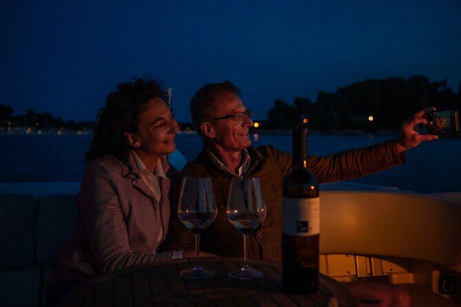 Private Nighttime Luxury Speedboat Tour of Rovinj with Drinks - Key Points