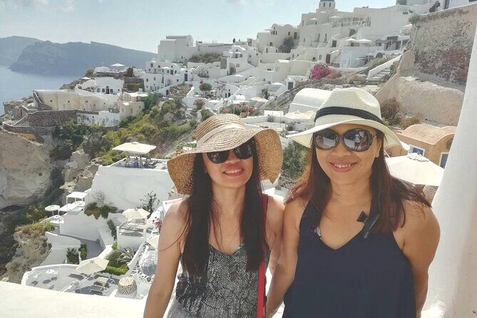 Private Oia Panoramic Scenes: Embrace the most picturesque village of Santorini! - FAQ