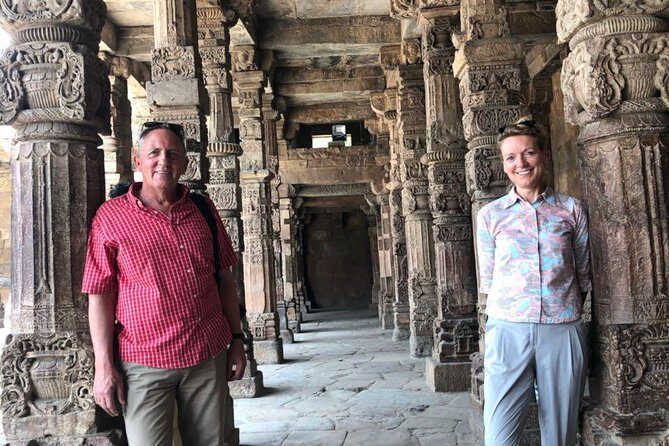 Private Old and New Delhi Tour in 8 Hours With Entrances and Lunch - Exploring Delhi in Comfort and Style