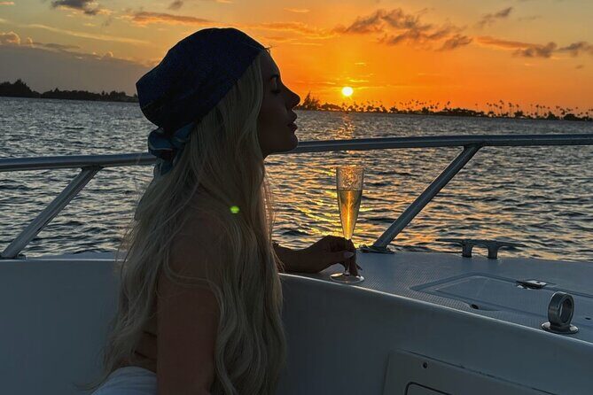 Private Old San Juan Bay Boat Sunset-Night Cruise - A Relaxed and Scenic Ride Through Old San Juan’s Bay