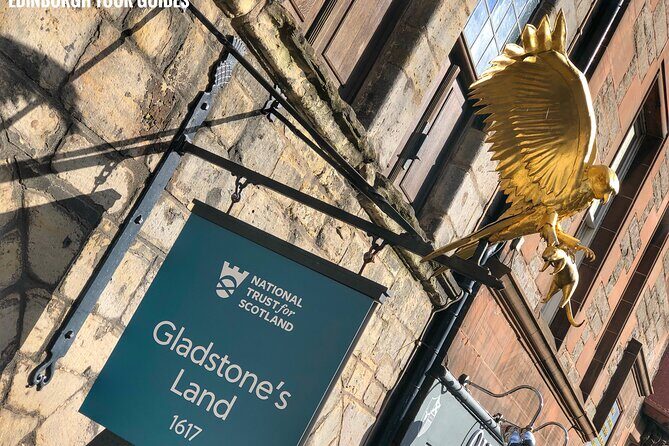 Private Old Town, Edinburgh Walking Tour - The Sum Up