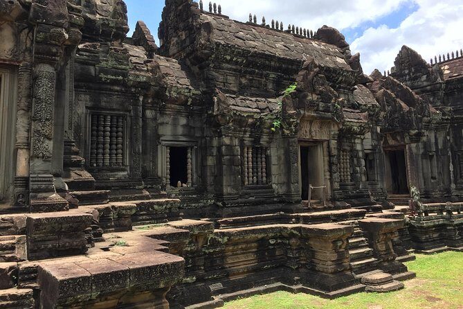 Private One Day Tour to Lady Temple & Kbal Spean - Exploring the Pink Serenity of Banteay Srei