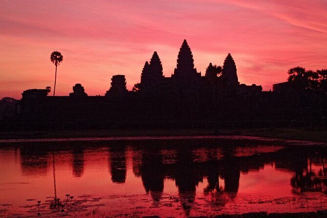 Private One Day Tour with Sunrise at Angkor Wat - Exploring the Itinerary in Depth