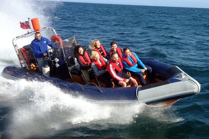Private One Hour Powerboat trip with lots of high speed fun - Key Points