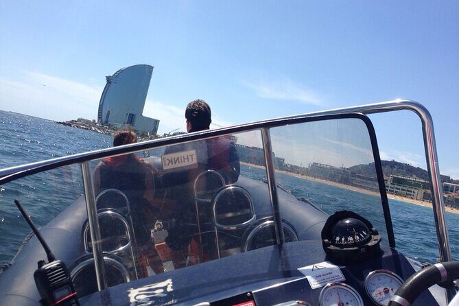 Private One Hour Powerboat trip with lots of high speed fun - Summary: Who should book this trip?