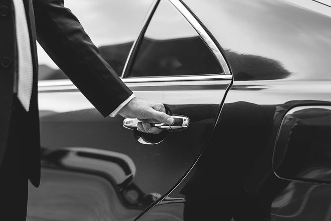 Private One Way Paris Airport (CDG-ORLY) Transfer Sedan From or To Paris - The Sum Up