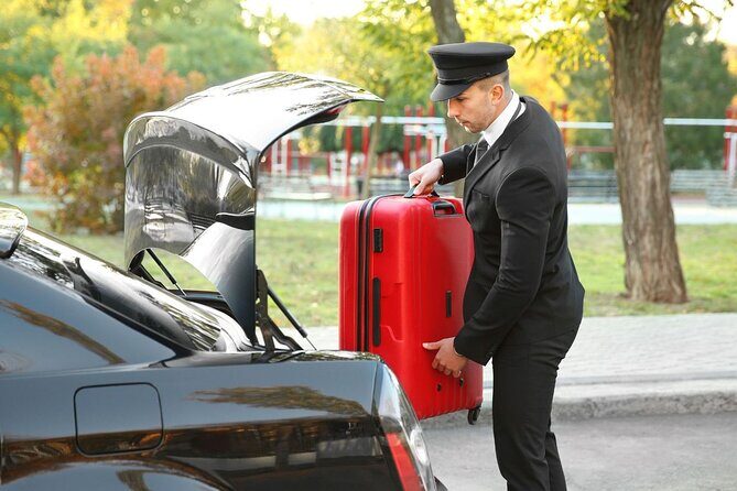 Private One way Transfer from Bilbao Airport to Bilbao - In-depth Review of a Bilbao Airport Transfer