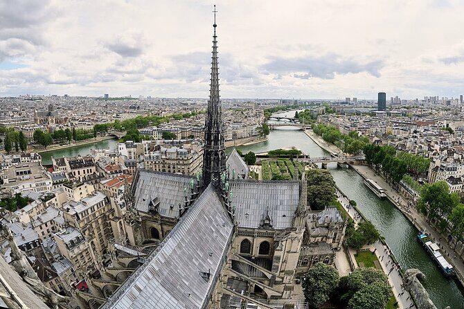 Private ONE WAY transfer from/to Paris CDG from/to Paris city - In-Depth Review of the Paris CDG Transfer Experience