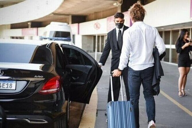 Private Oneway Airport Transfer London to London Heathrow Airport - Key Points